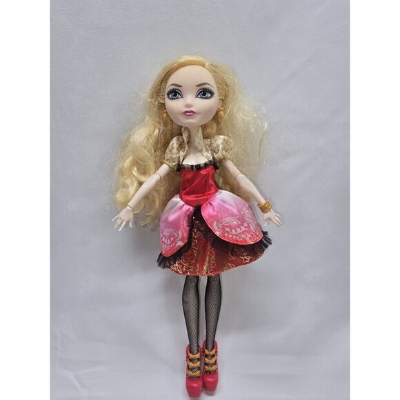 Mattel Other - Ever After High Doll - Apple White - First Chapter